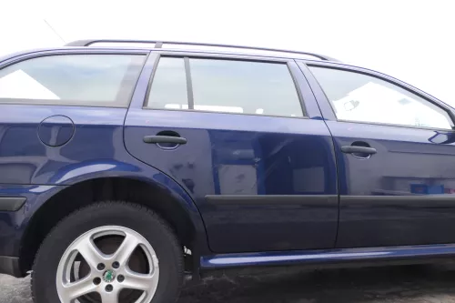 Skoda Octavia 1U5 Combi Kombi Variant Tür hinten rechts blau 9460 LF5U