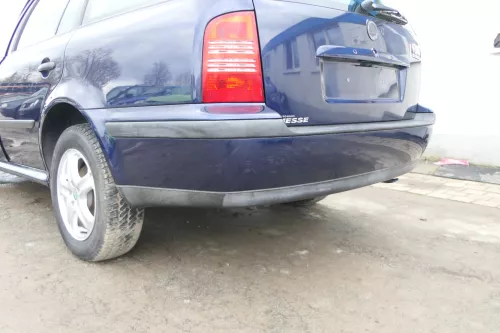 Skoda Octavia 1U Kombi Combi Stoßstange hinten Heckstoßstange blau LF5U 9460 (166701)