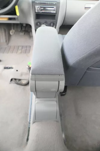 Octavia 1U Mittelarmlehne Armlehne Lehne Mitte Original grau - DEFEKT (166712)