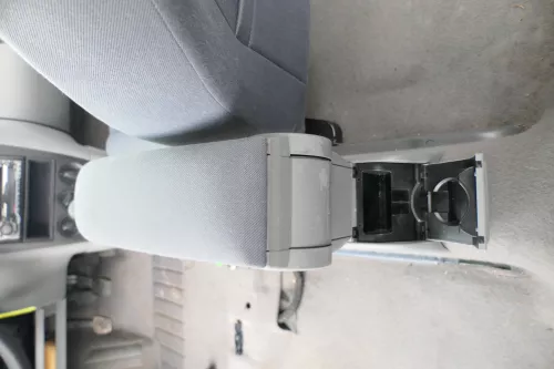 Octavia 1U Mittelarmlehne Armlehne Lehne Mitte Original grau - DEFEKT (166712)