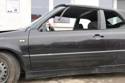 VW Golf 3 4 1E Cabrio Tür vorne links Fahrertür schwarz LC9Z - ohne Anbauteile