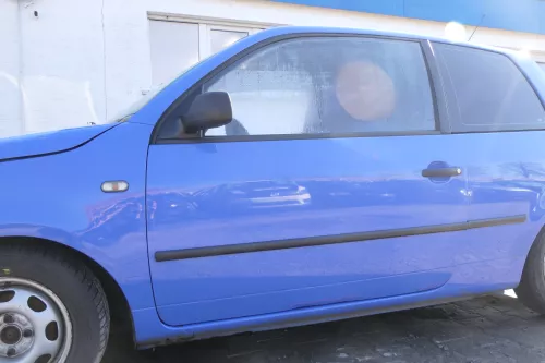 VW Lupo Seat Arosa Tür vorne links Fahrertür blau LR5A (mechanischer FH)