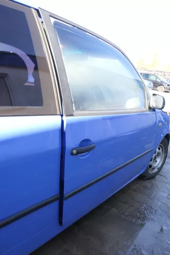 VW Lupo Seat Arosa Tür vorne rechts Beifahrertür blau LR5A (mechanischerFenst (166885)