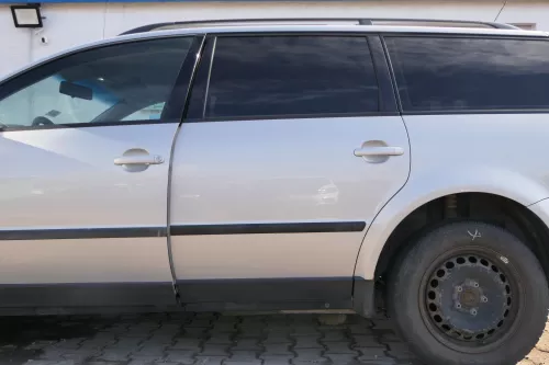 Passat 3B 3BG 3B6 Kombi Variant Tür hinten links silber grau LB7Z