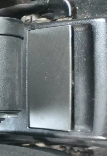 VW Passat 3B 3BG Mittelkonsole Verkleidung Aschenbecher Dekor braun netzoptik (166931)