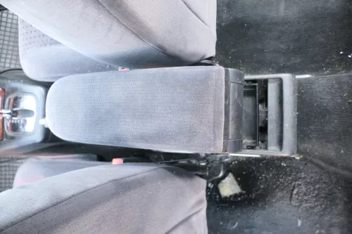 VW Passat 3B Mittelarmlehne Armlehne Lehne Mitte Original schwarz dunkel Velour (166958)