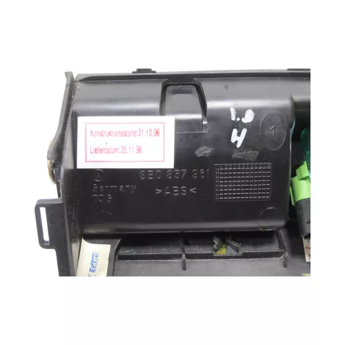 VW Passat 3B 3BG Mittelkonsole Verkleidung Aschenbecher Dekor Holz Optik (166961)