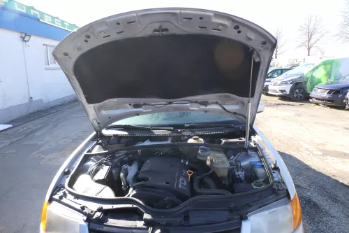 VW Passat 3B Motorhaube Klappe vorne vorn Haube silber grau LB7Z (166965)