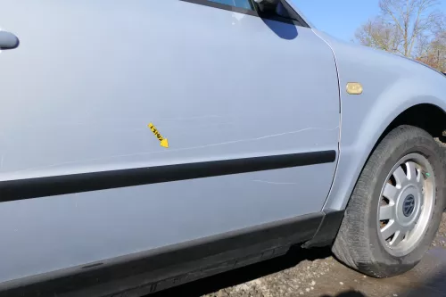 VW Passat 3B 3BG Kombi + Limo Tür vorne rechts Beifahrertür grau silber LB7Z (166968)