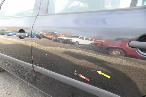 Skoda Fabia 5J Limousine Tür hinten links schwarz LF9R - Mängel (167351)