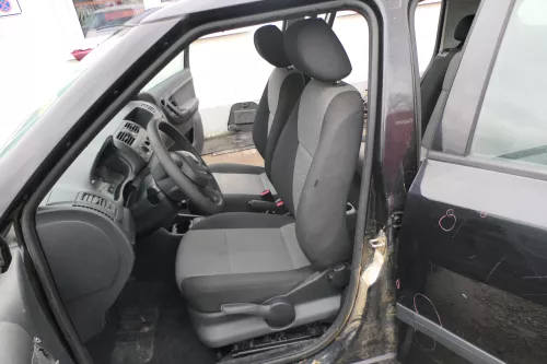 Skoda Fabia 5J Türdichtung Dichtung Tür vorne links Fahrertür 5J0867365E rechts