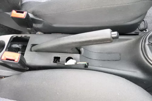 Skoda Fabia 5J Mitteltunnel Tunnel Becherhalter Mittelkonsole 5J0863241B 47H (167373)