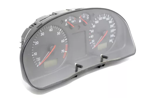 VW Passat 3B Tacho Tachometer Kombiinstrument 235.000km 3B0919861B Benziner (167464)