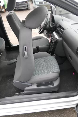 VW Fox 5Z Türdichtung Dichtung Tür vorne rechts Beifahrertür innen (167493)