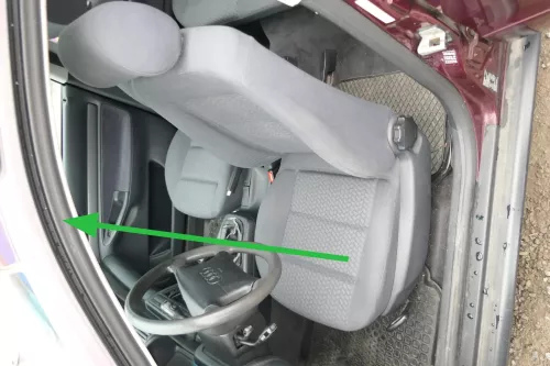 Audi A4 B5 Türdichtung Dichtung Tür vorne links Fahrertür innen auch rechts Beif (167523)