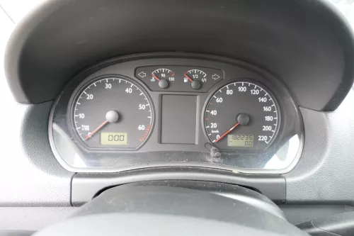VW Polo 9N Tacho Tachometer Kombiinstrument 182.000km 6Q0920800P 1,2 47kw 40kw