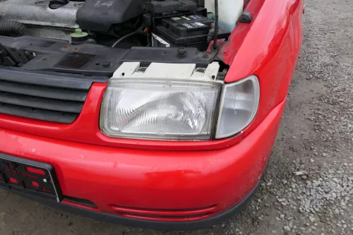 VW Polo 6N Kühlergrill Grillleiste vorne Leiste für Grill rot LP3G (167619)