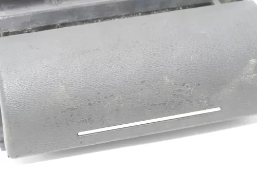 Audi A3 8L Aschenbecher Zigarettenanzünder vorne 8L0857951C  Facelift schwarz (167643)