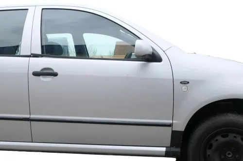 Skoda Fabia 6Y Kombi Limousine Tür vorne rechts Beifahrertür grau silber LF7T