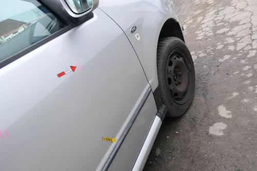 Skoda Fabia 6Y Kombi Limousine Tür vorne rechts Beifahrertür grau silber LF7T (167706)