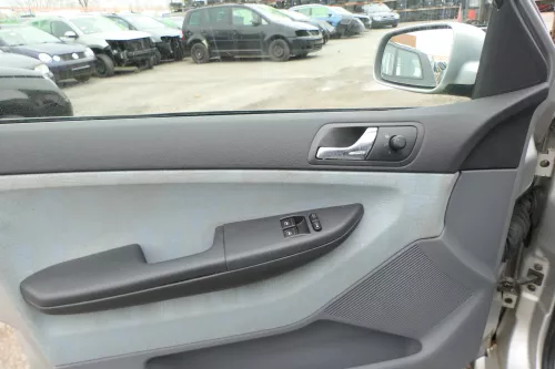 4 x Skoda Fabia 6Y Stufenheck Türverkleidung Verkleidung Tür vorn vorne links re (167714)