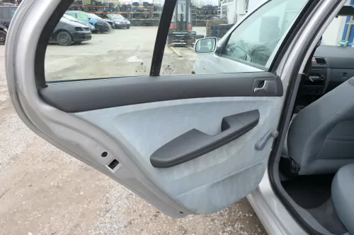 4 x Skoda Fabia 6Y Stufenheck Türverkleidung Verkleidung Tür vorn vorne links re (167714)