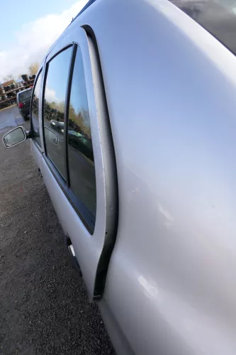 Skoda Fabia 6Y Limousine Schrägheck Tür hinten links grau silber LF7T (167767)