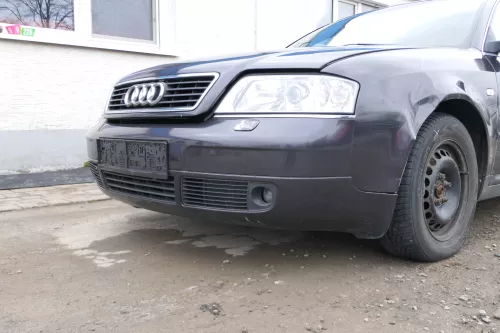 Audi A6 4B Frontstoßstange Stoßstange vorn vorne Stoßfänger blau lila LZ4V SWR (167794)