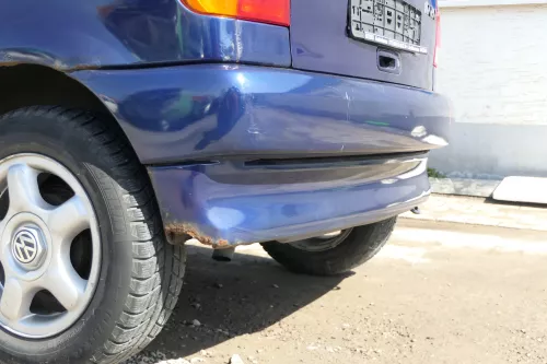 VW Polo 6N Stoßstange hinten nur Oberteil  2-geteilte Heckstoßstange blau LB5N (167855)