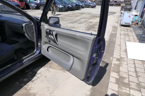 VW Polo 6N Türverkleidung Verkleidung Tür vorne rechts 2/3-Türer grau i (167858)