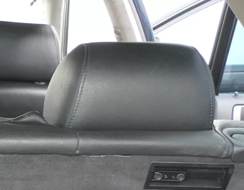 Audi A4 B5 A6 4B Kopfstütze hinten rechts oder links Leder schwarz Buffalino (167920)