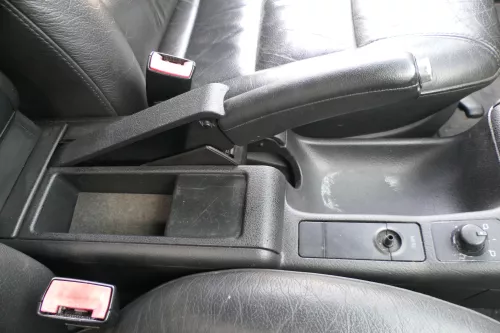 Audi A6 4B Handbremse Feststellbremse schwarz Leder Verkleidung Abdeckung (167928)