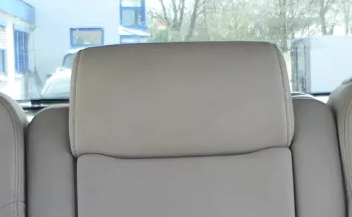 Audi Q7 4L Kopfstütze hinten in der Mitte Leder grau lichtgrau Verano S-line