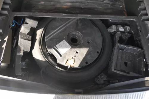 Audi Q7 4L Box Lautsprecher 4L0035382B hinten Kofferraum Bose Gehäuse (168109)