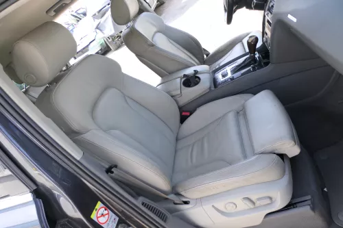 Audi Q7 4L Türdichtung Dichtung Tür vorne rechts Beifahrertür innen 4L0831721A (168133)