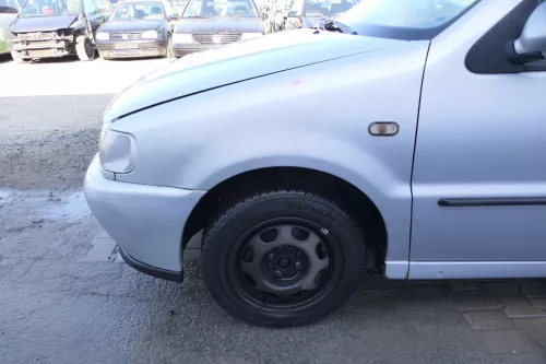VW Polo 6N 6N1 Kotflügel vorne links silber LB7Z satinsilber