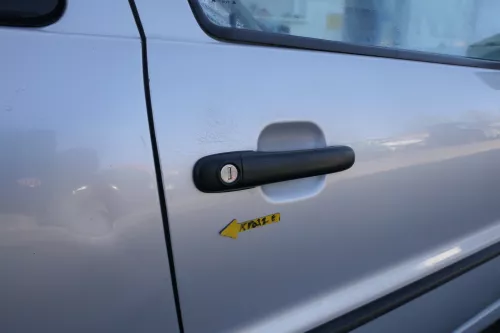 VW Polo 6N 6N2 Tür vorne rechts Beifahrertür 2/3-Türer silber LB7Z ohneAnbauteil (168276)