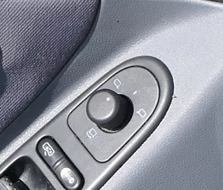 Leon Toledo 1M elektrische Spiegel vorne links Schalter Außenspiegel Schalter