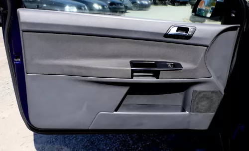 1x VW Polo 9N Türverkleidung Verkleidung Tür vorne links 2/3-Türer Fahrertür
