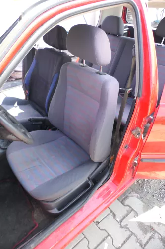 VW Polo 6N2 Seat Ibiza 6K Golf 3 Sitz vorne links Fahrersitz 4/5-Türer höhenvers (168401)