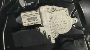 VW New Beetle Motor Fensterheber Fensterhebermotor 1J2959801D 95V vorne rechts