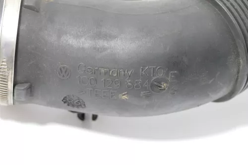 VW New Beetle Ansaugschlauch Schlauch Ansaugrohr 1C0129684E 2,0 85kw AQY AEG (168442)