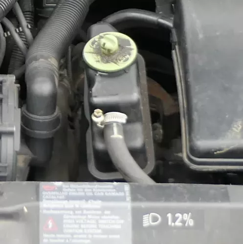 VW New Beetle Saugschlauch Servoschlauch Servoleitung 1C0422889E mit Behälter