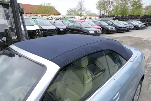 A4 8H Cabrio Dach Scheibe Verdeck Gestell dunkelblau + Himmel (168679)