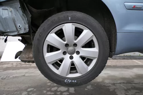 A6 4F TT Alufelgen Winterreifen Reifen Felgen 215/55 R16 97V 4F0601025AJ 4-6mm (168726)