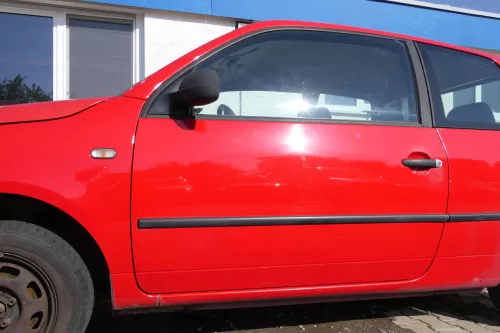 VW Lupo Seat Arosa Tür vorne links Fahrertür rot LP3G (mechanischer FH)