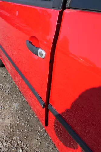 VW Lupo Seat Arosa Tür vorne links Fahrertür rot LP3G (mechanischer FH) (168877)