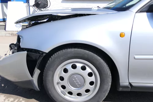 Audi A3 8L Kotflügel vorne links grau silber LY7M