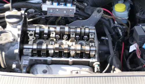 2x Polo 9N3 Ibiza Nockenwellen Nockenwelle 1,2 12V BZG CGPA CGPB + Deckel