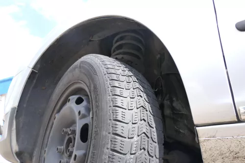 VW Fox Kotflügel vorne links silber LA7W (168981)